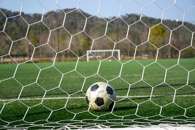 跟队记者：迈尼昂看起来不会续约，但阿莱格里仍在试图说服他