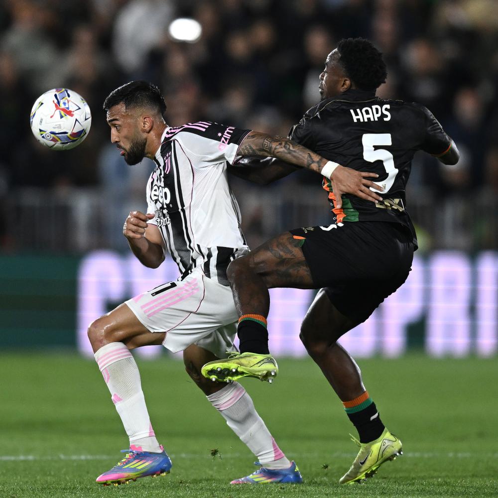 巴萨公布欧冠首发11人阵容迎战法兰克福